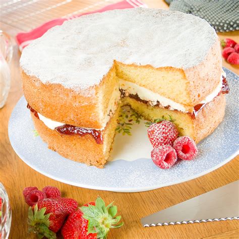 lil d victoria|Victoria Sponge Cake